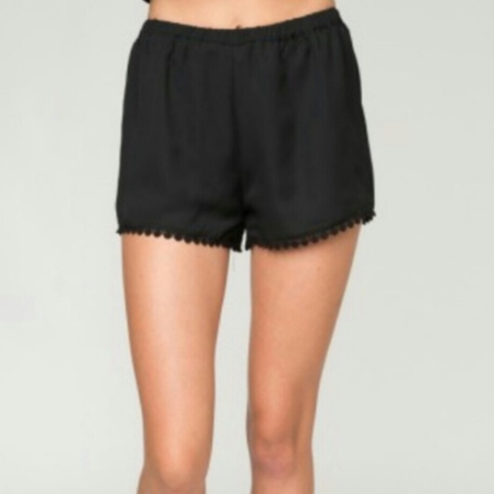 BRANDY MELVILLE Crochet Trim Pull On Shorts Sz S/M